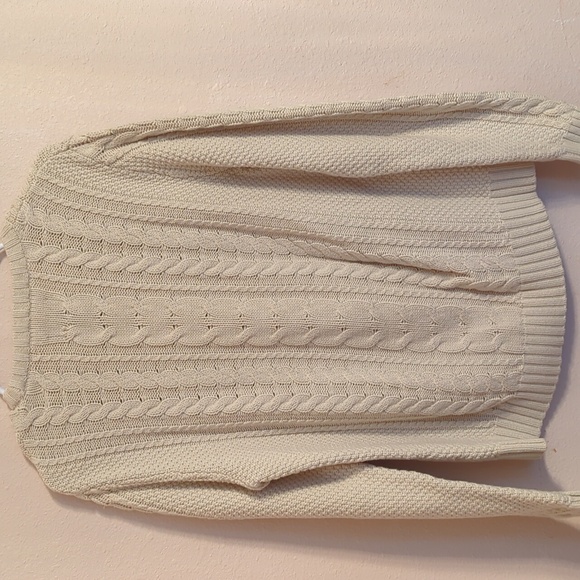 Bass Cream Cable Knit Crewneck Sweater - Picture 5 of 7